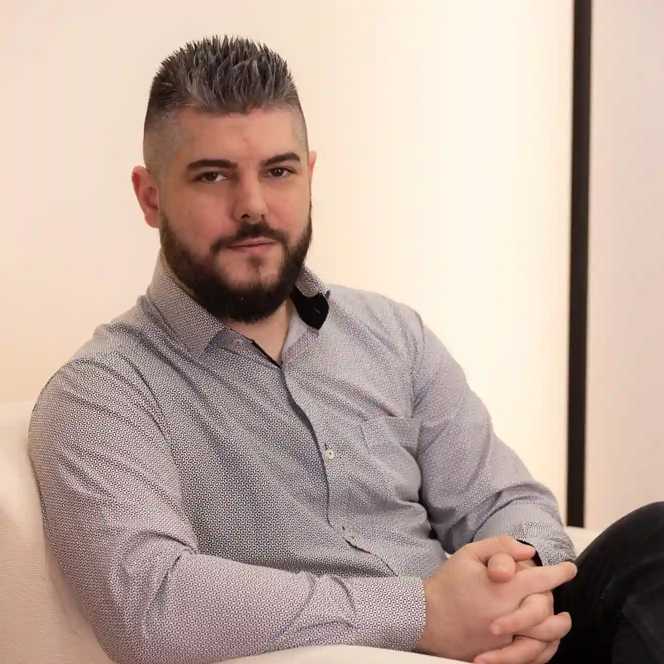 Νικόλαος Τσιούμας | Ψυχολόγος / Ψυχοθεραπευτής